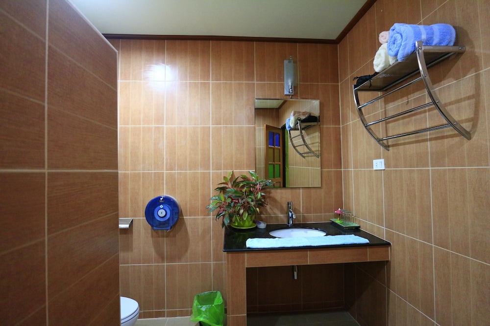 Double Room with Garden View - Photo 11