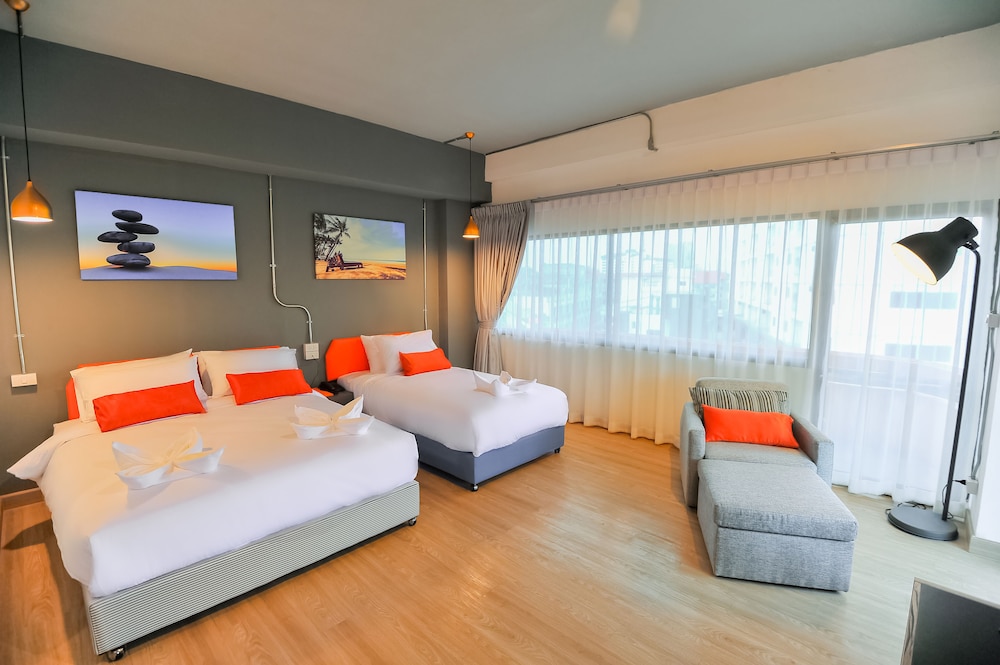 Deluxe Triple Room photo 2
