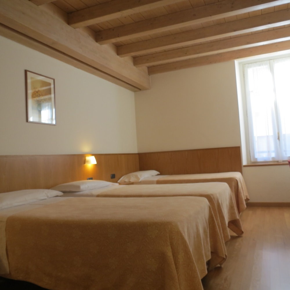 Triple Room - Photo 1