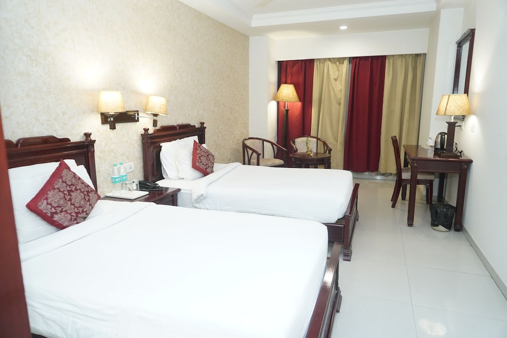 Deluxe Double Room, City View photo 2