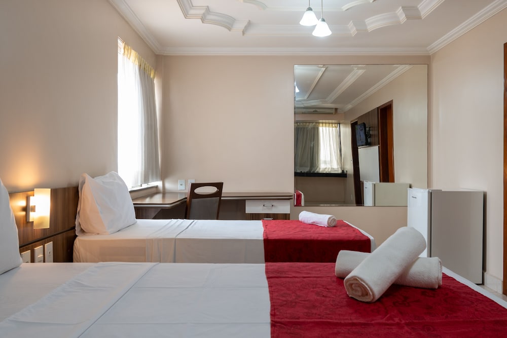 Standard Twin Room - Photo 13