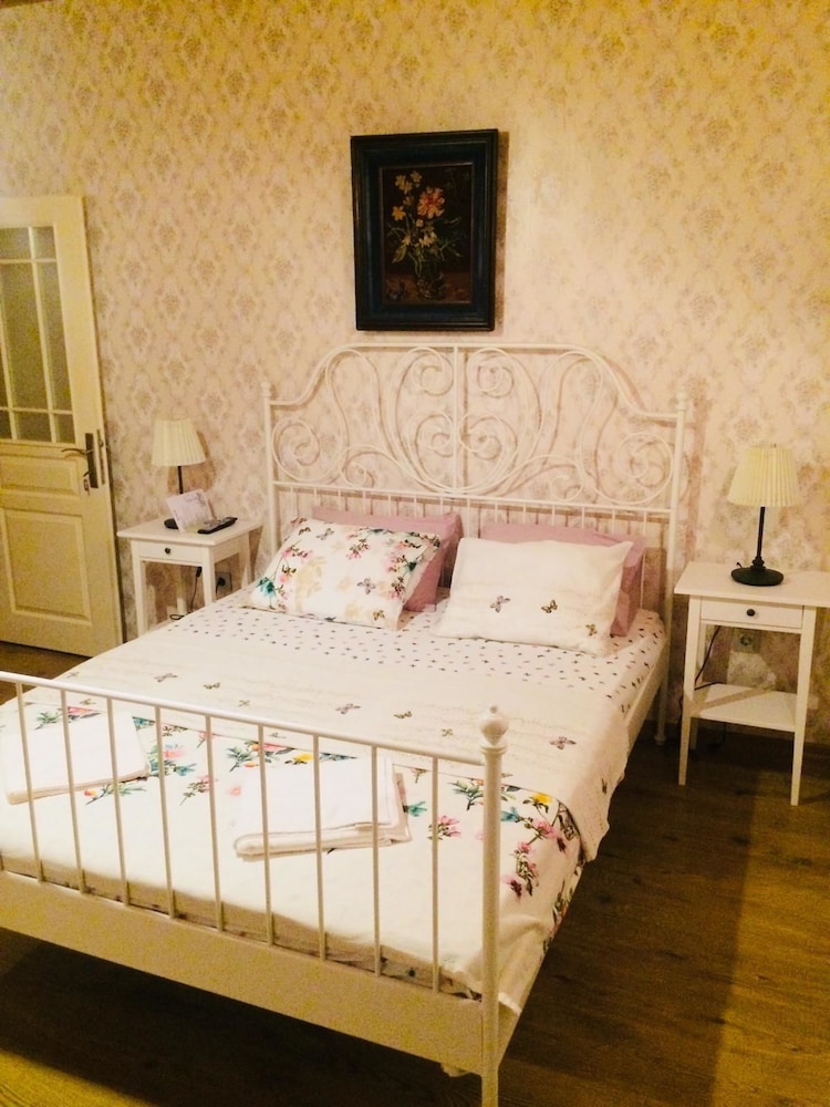 Elite Triple Room, Garden View photo 3