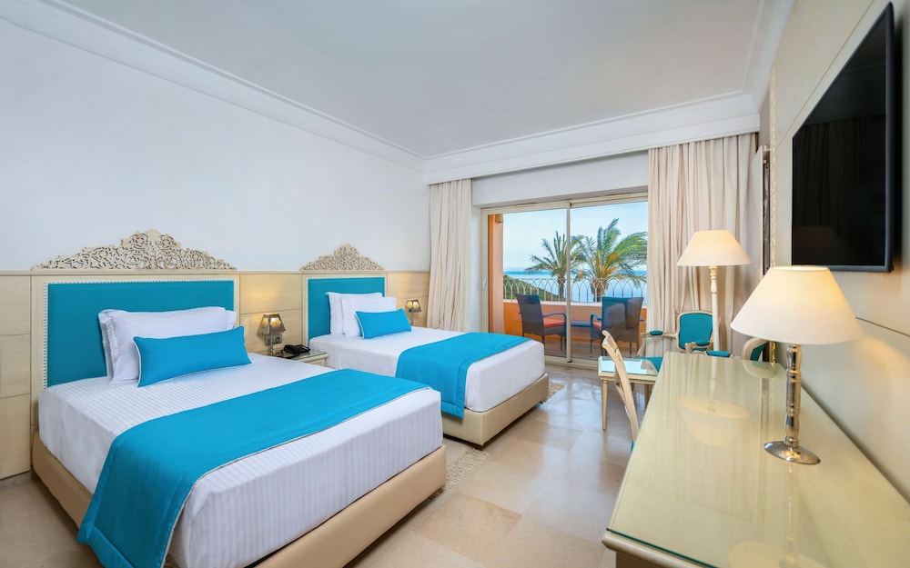 Deluxe Room, 2 Twin Beds - Photo 1
