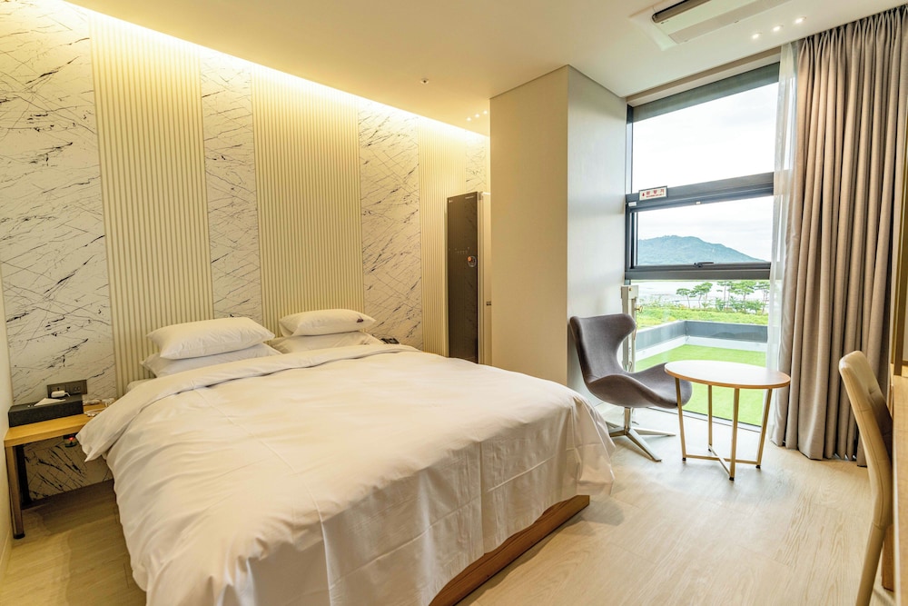 Deluxe Double Room - Photo 5