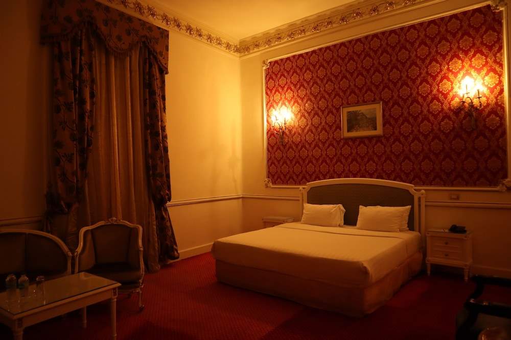 Golden Deluxe Room Sea Side View - Photo 3