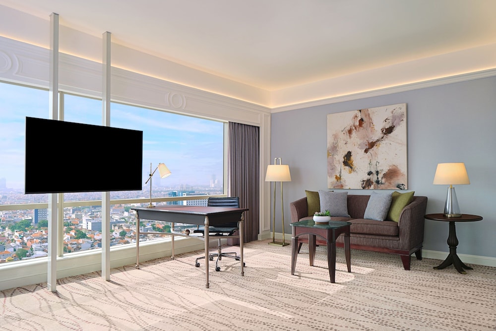 Junior Suite, 1 King Bed - Photo 5