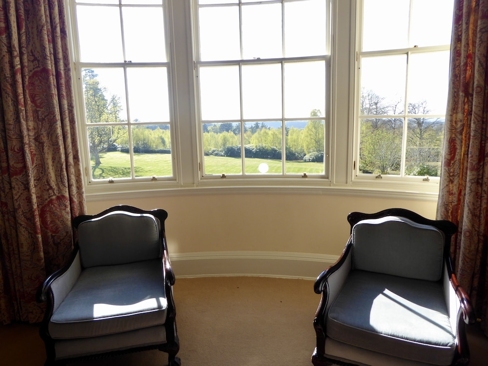 Deluxe Suite, 2 Bedrooms, Ensuite photo 2