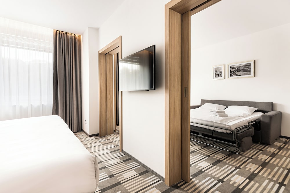 Premier Suite photo 3