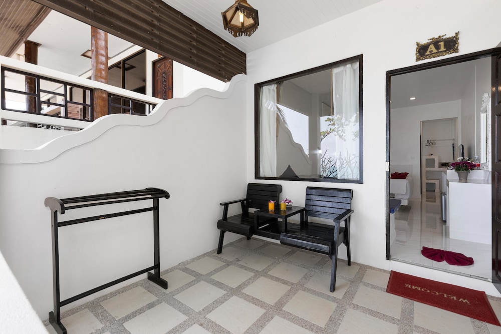Seaview Room - Photo 16