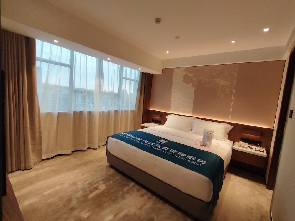 Elite Suite, 1 Queen Bed photo 1