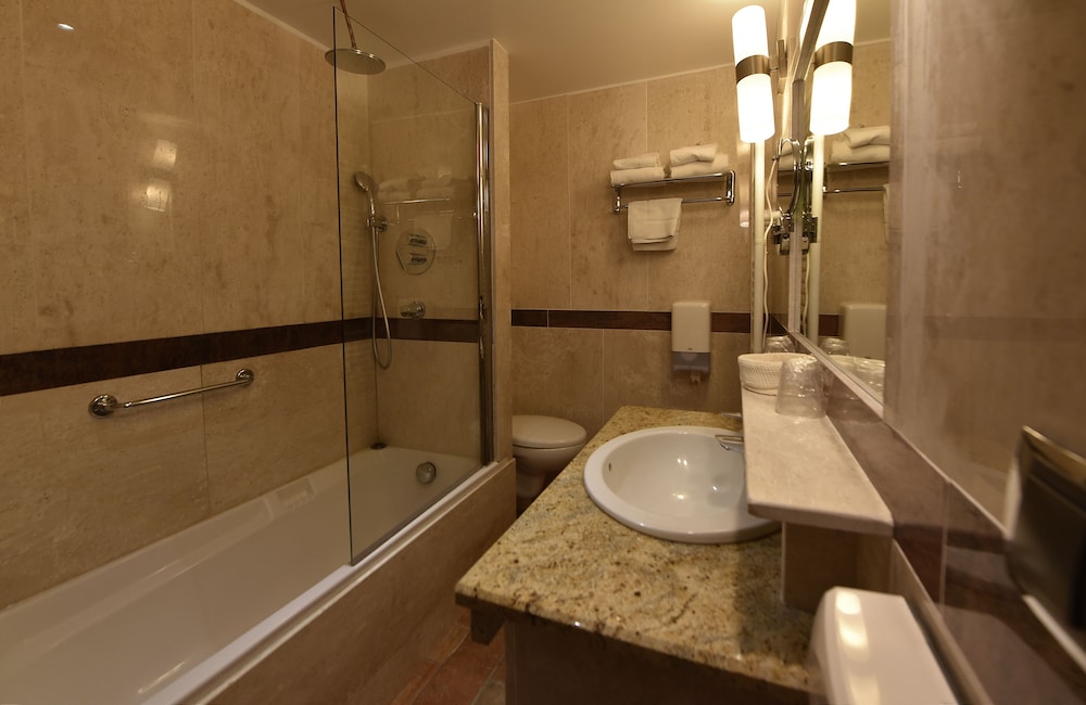 Double Room - Photo 3