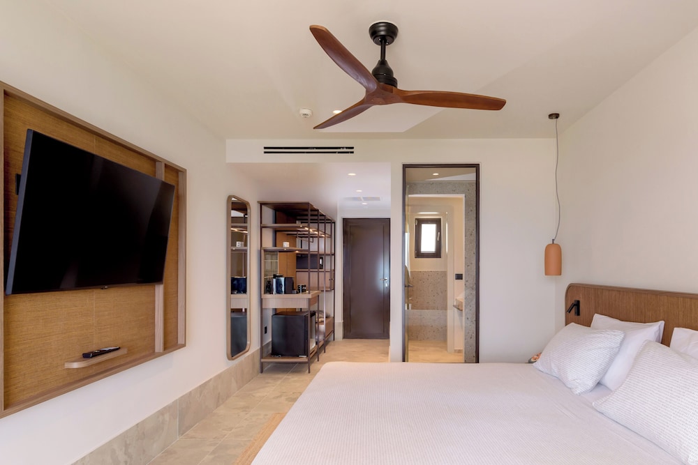 Innside Room - Photo 15