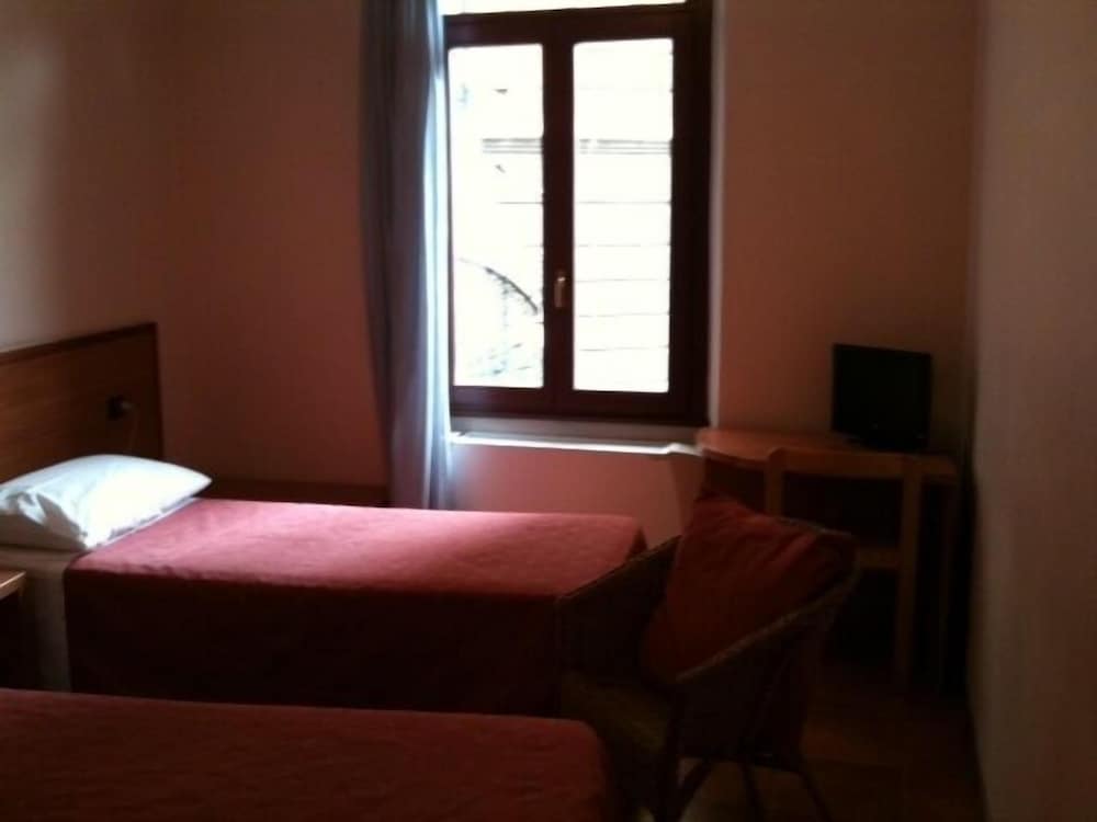 Standard Double Room, 2 Twin Beds