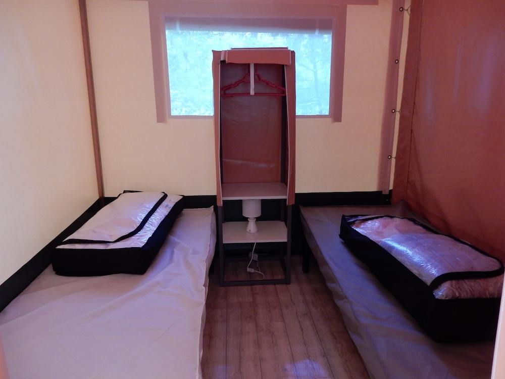 Bungalow photo 1