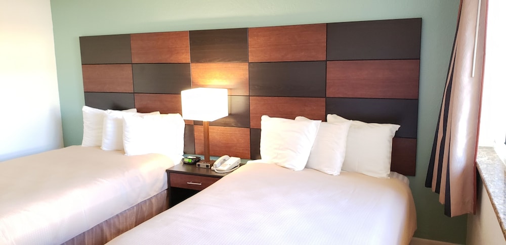 Standard Room, 2 Double Beds, Non Smoking, Ocean View photo 1