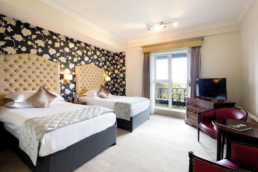 Balcony Twin Room with Bay View - Photo 1