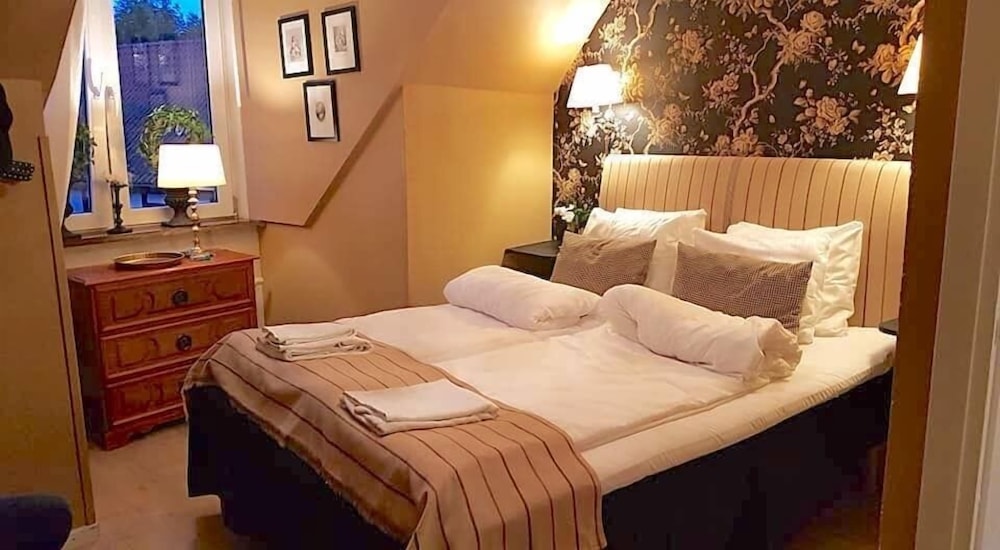 Basic Double Room, City View photo 1