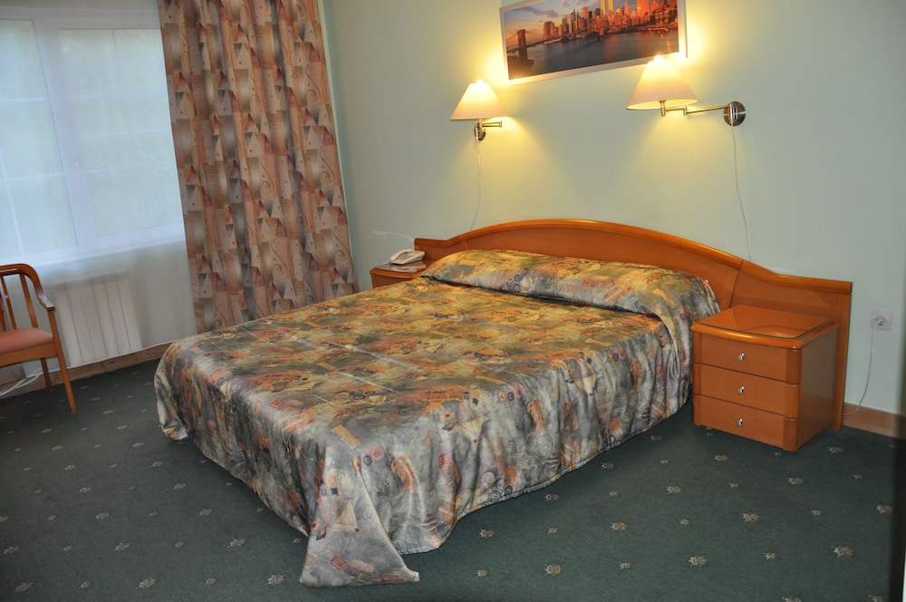 Standard Double or Twin Room photo 1