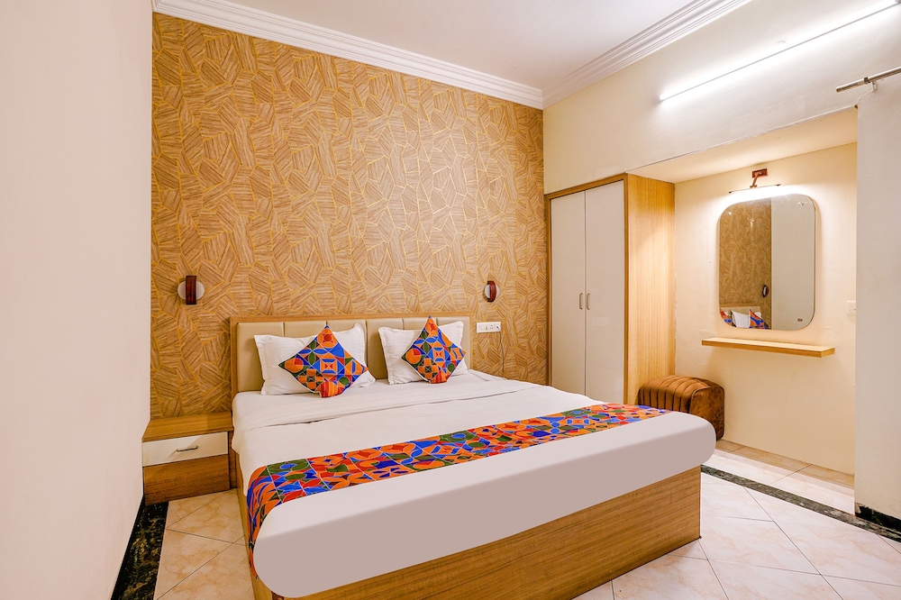 Deluxe Room - Photo 1