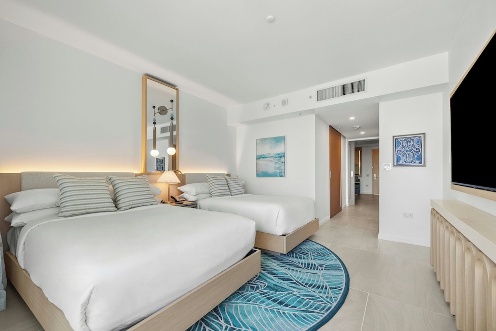 Deluxe Suite, 1 Bedroom, City View photo 3