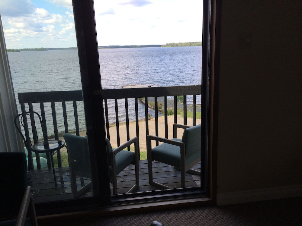 Apartment, 2 Bedrooms, Kitchen, Lake View photo 1