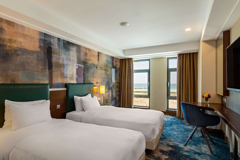 Standard Twin Room, Lake View photo 3