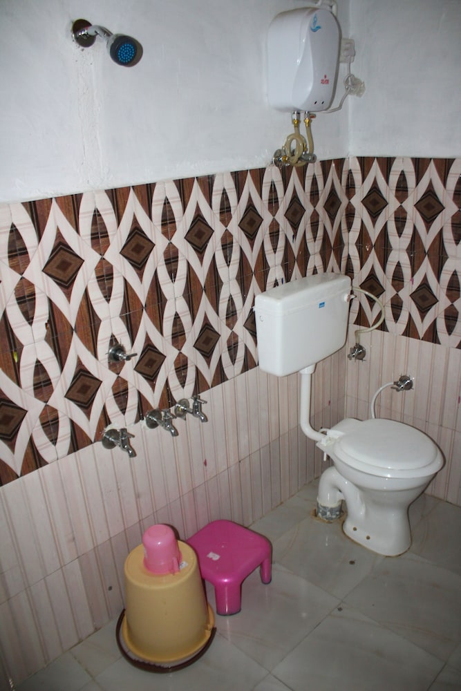 Deluxe Double Room, 1 King Bed, Non Smoking photo 3