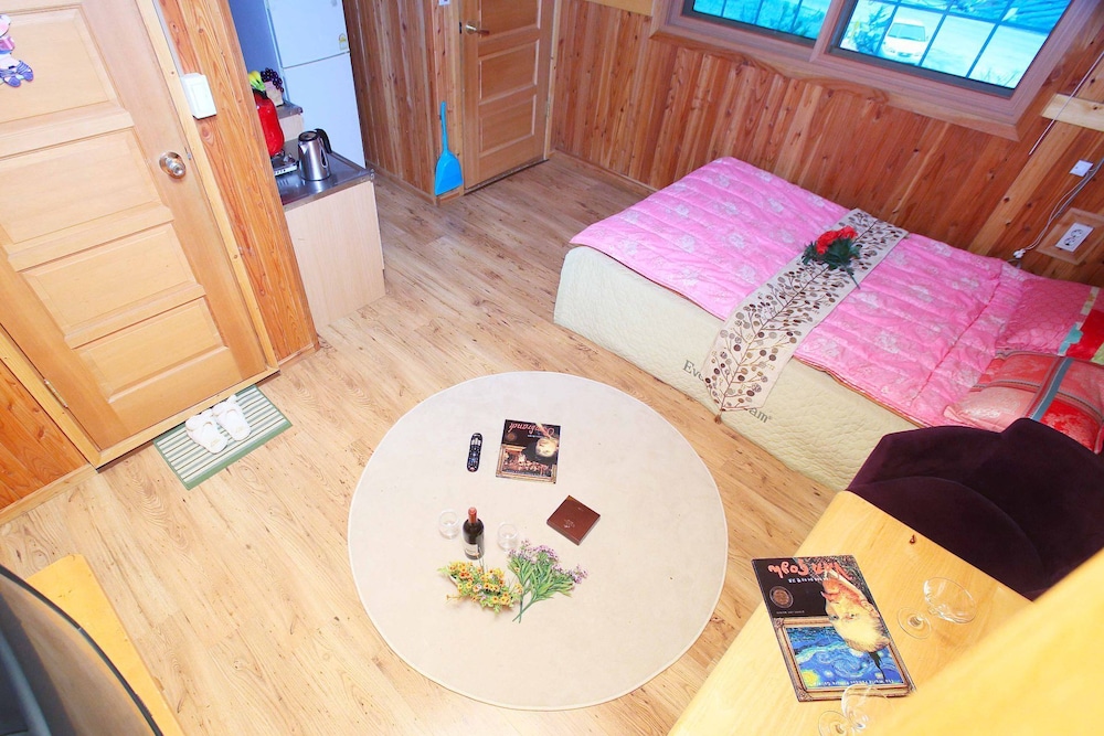 Café Loyal Room photo 1