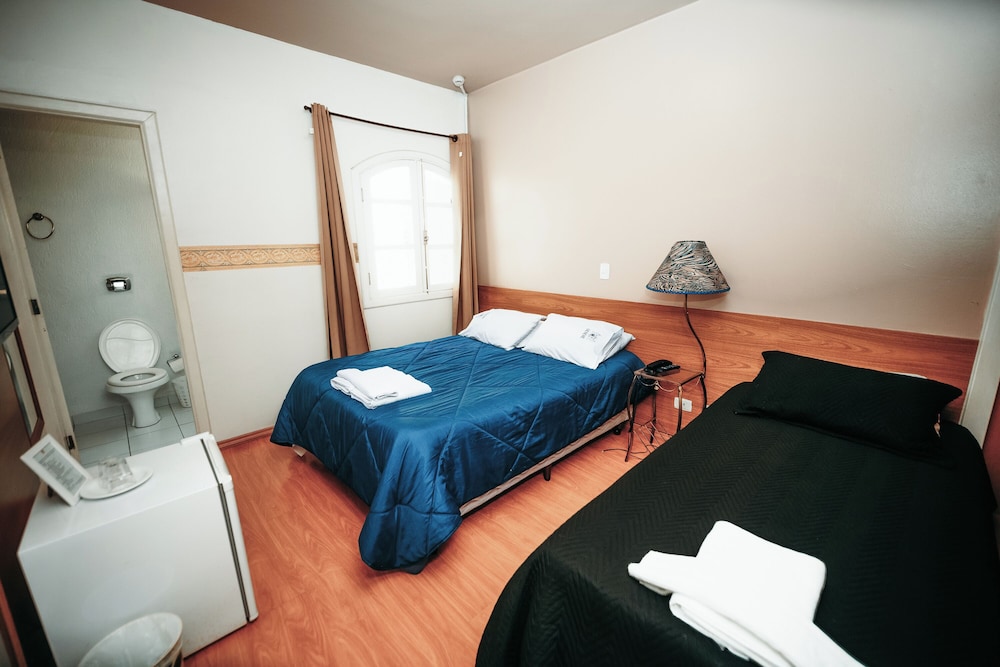 Economy Triple Room