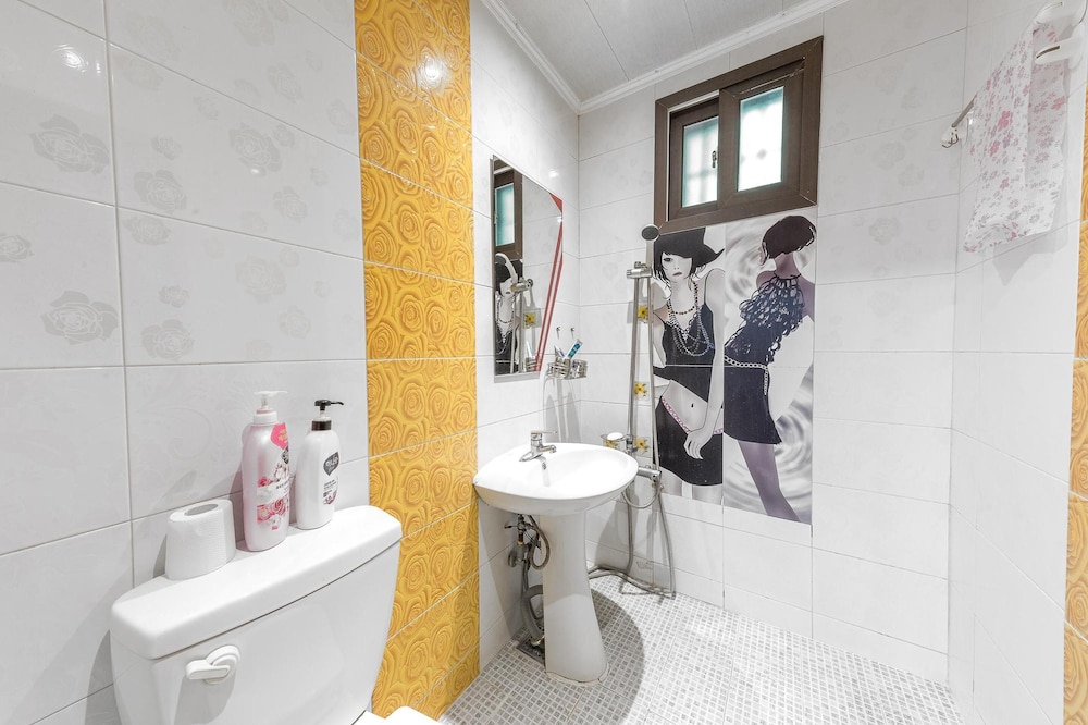 Basic Room, 1 Bedroom (A-5(Mountain View)) - Photo 7