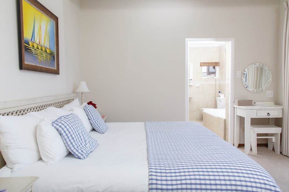 Comfort Room (Deep Blue Room)
