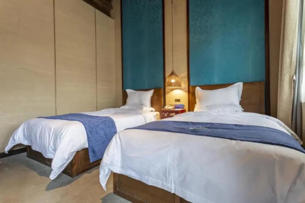 Design Twin Room
