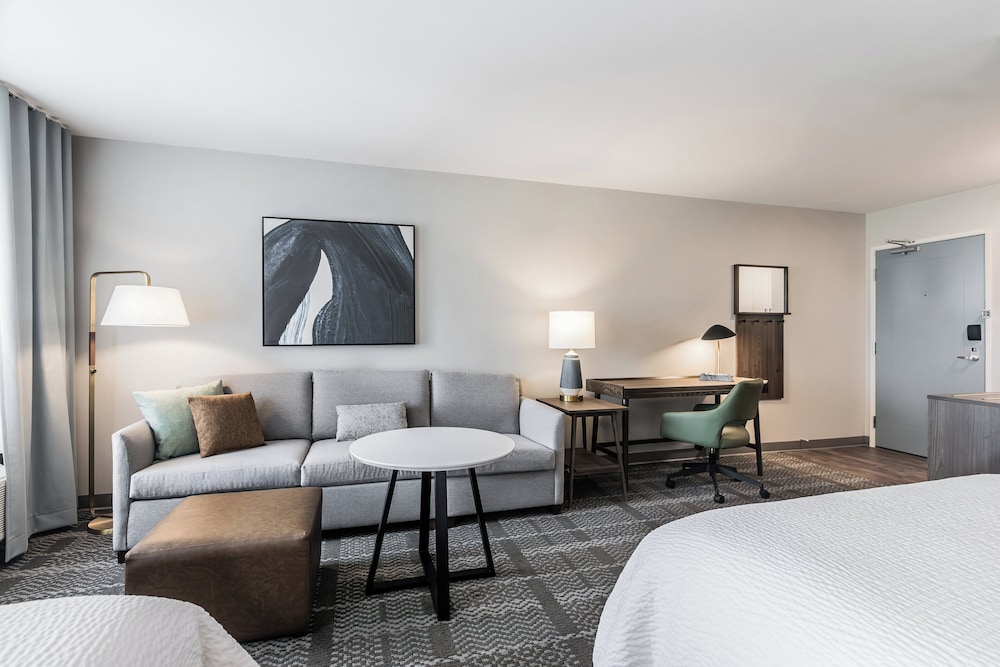 Studio Suite, 2 Double Beds, Accessible, Kitchen (Communications) - Photo 3