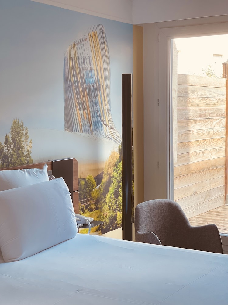 Executive Room, 1 King Bed, Terrace