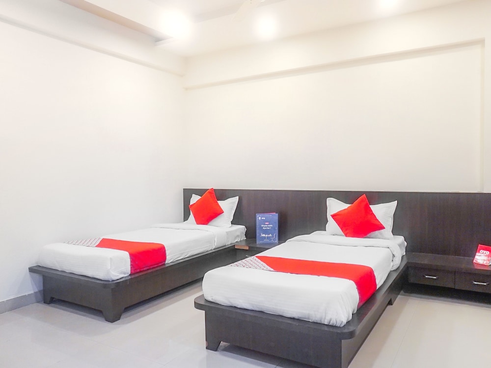 Deluxe Double or Twin Room, 1 Double Bed photo 2