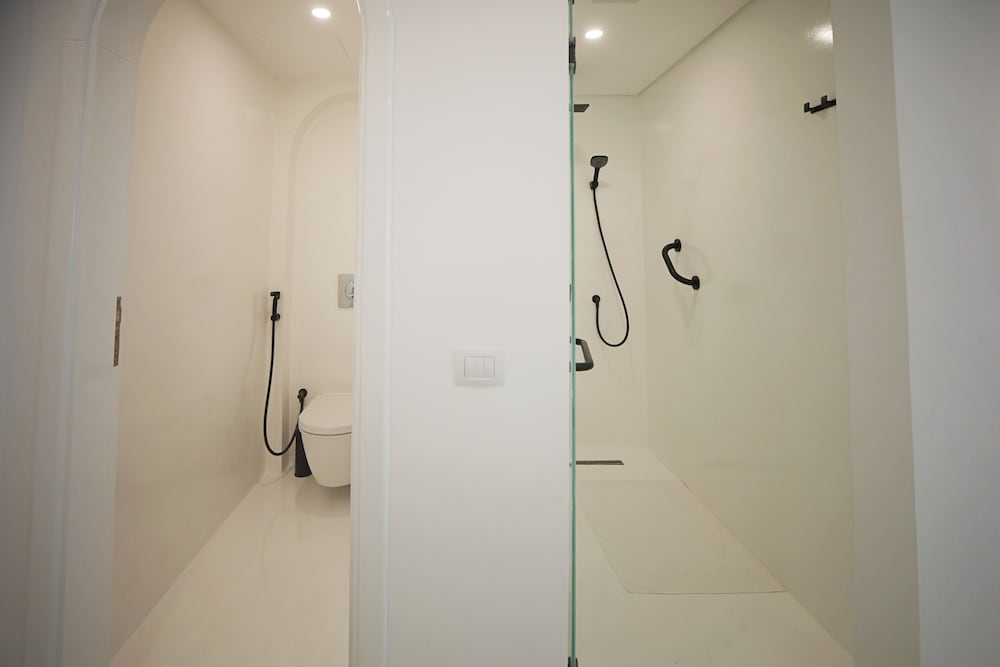 Deluxe Swim-Up Room - Photo 4