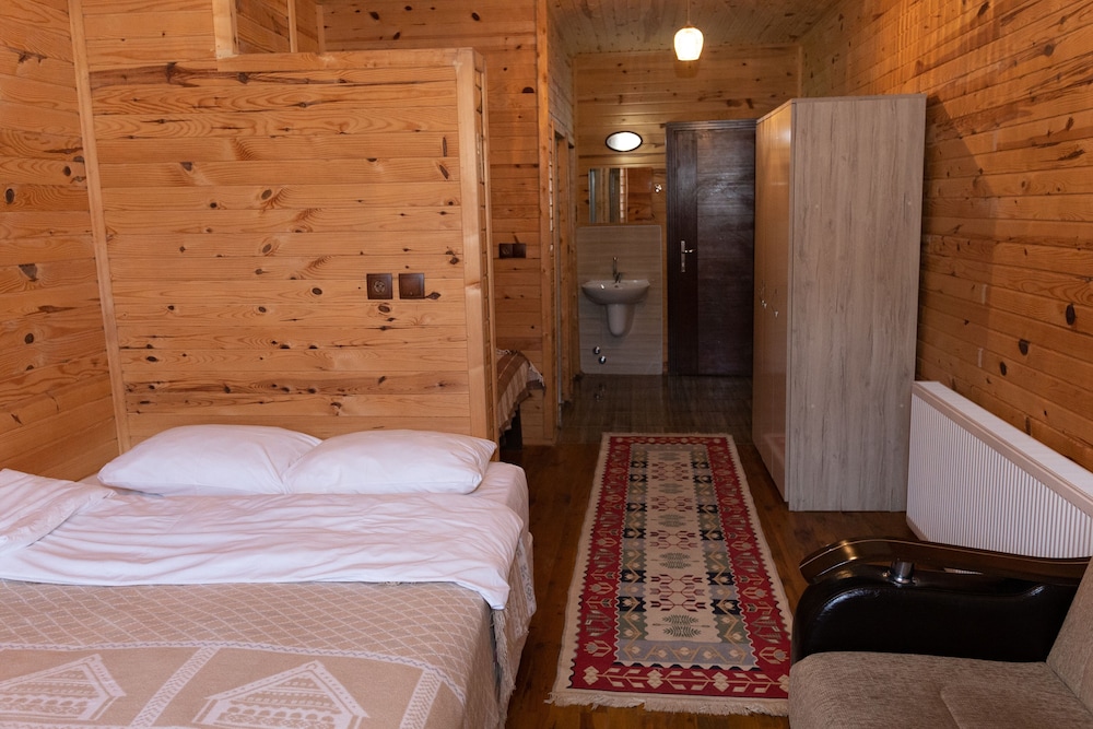 Family Quadruple Room photo 2