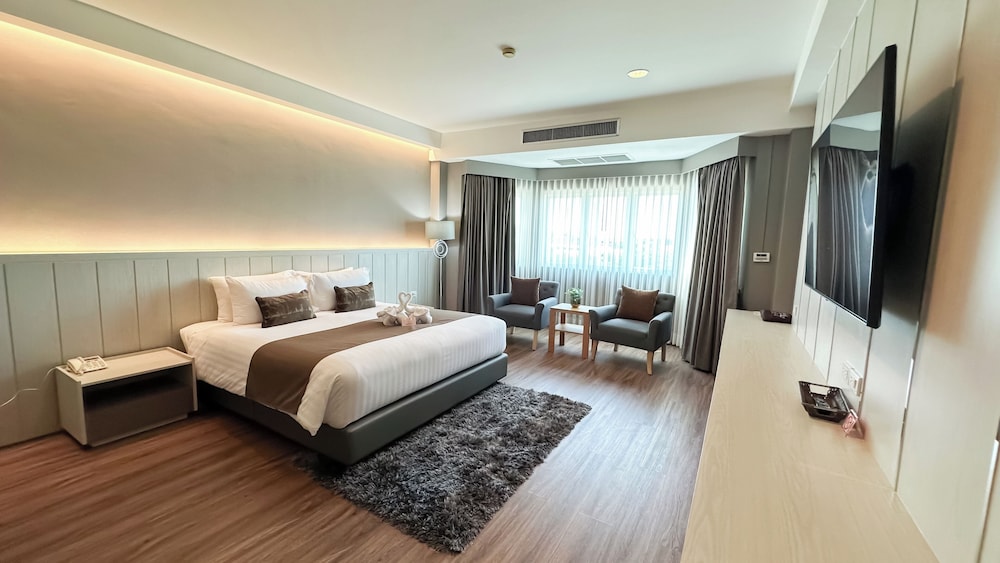 Premium Room, 1 King Bed
