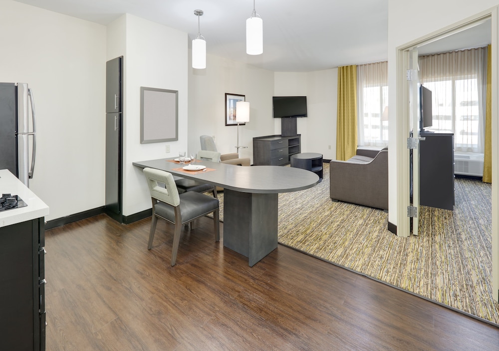 Suite, 1 Bedroom, Accessible, Non Smoking (Communications) photo 3