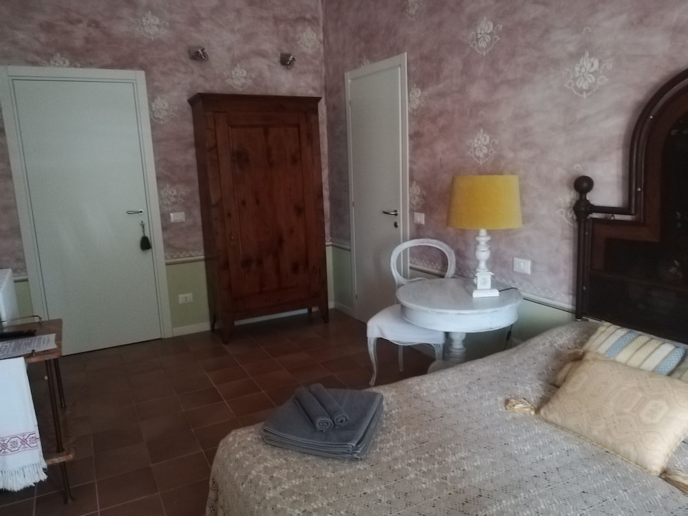 Design Double or Twin Room, Ensuite photo 3