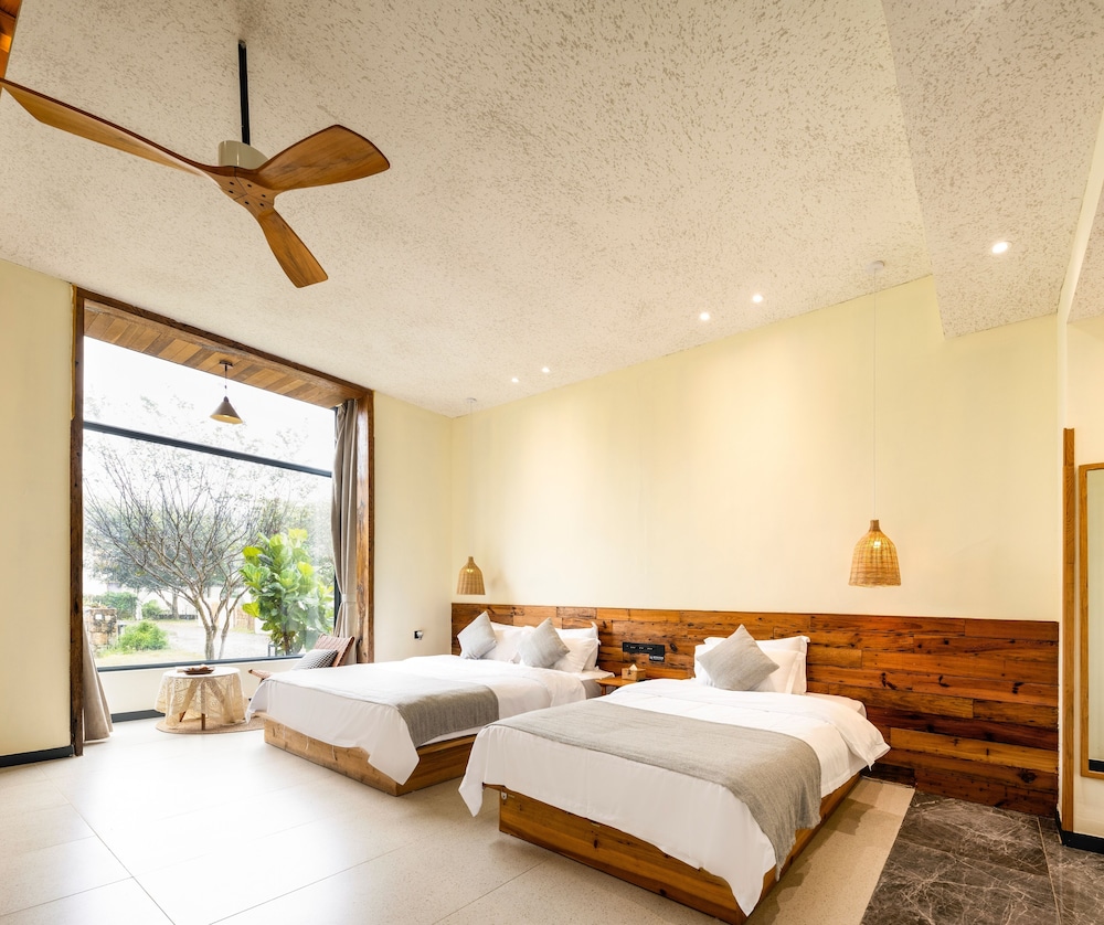 Signature Twin Room