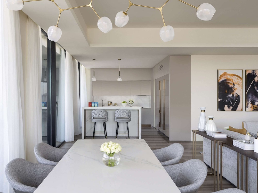 Family Suite, 3 Bedrooms, Terrace thumbnail 6