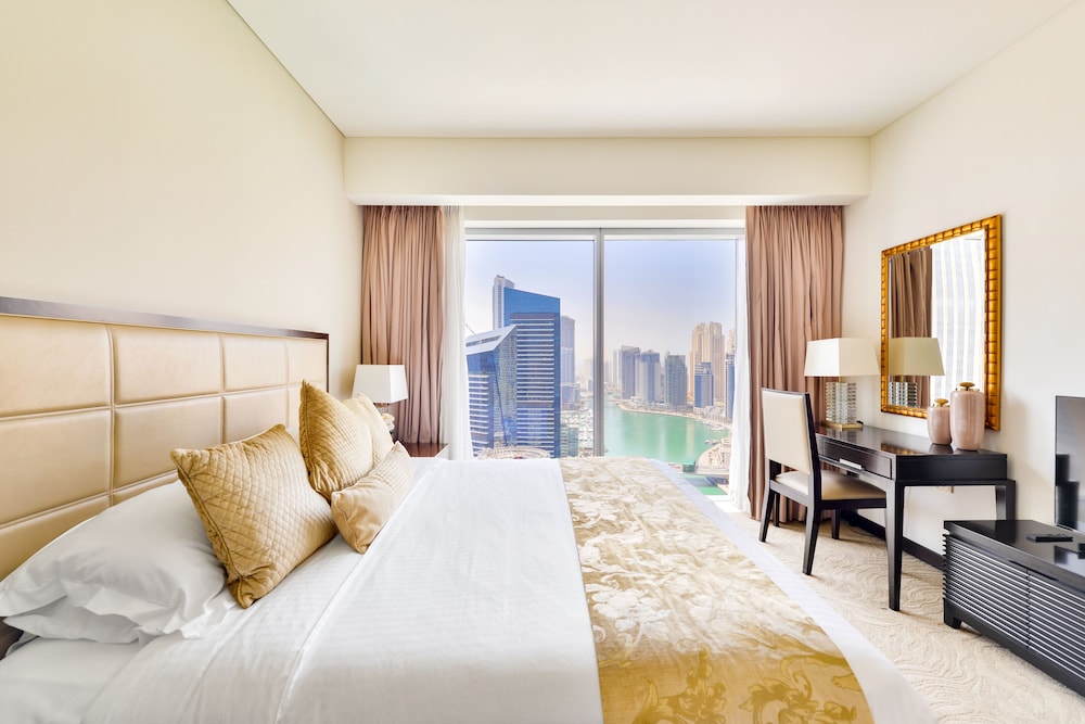 Deluxe 2BR Suite photo 1