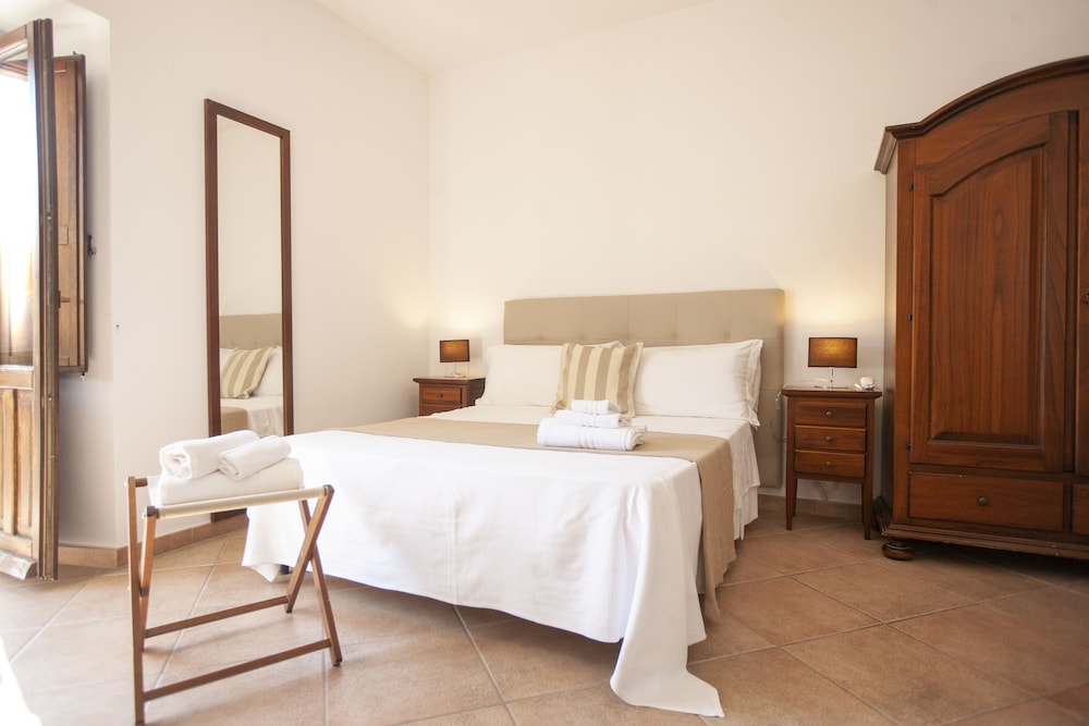 Superior Room, 1 Bedroom, Non Smoking photo 2