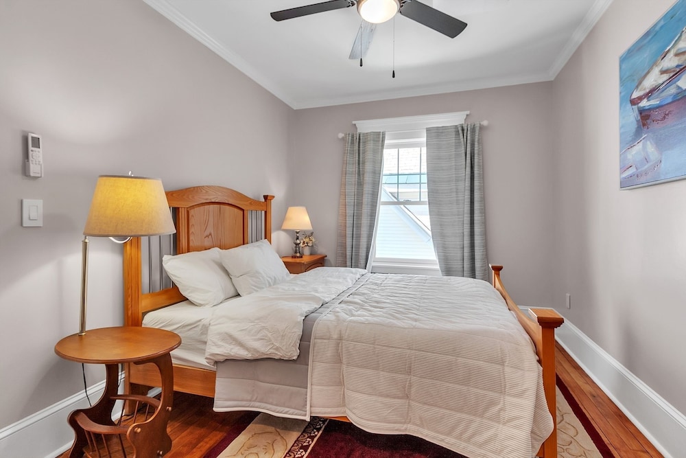 House, 4 Bedrooms