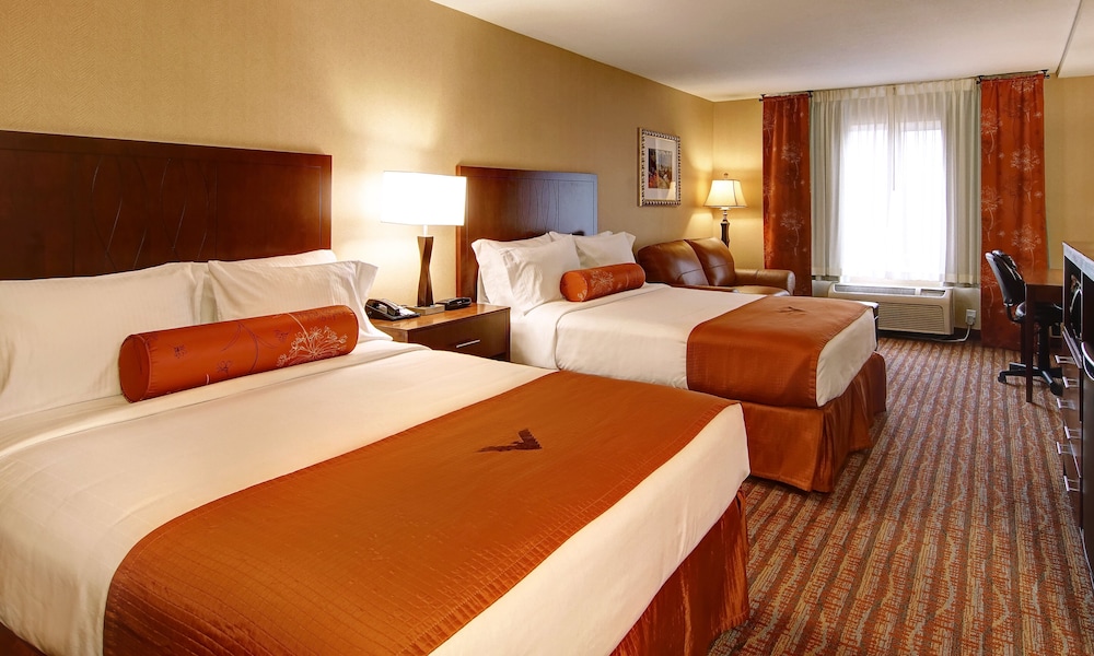Room, 2 Queen Beds - Photo 2