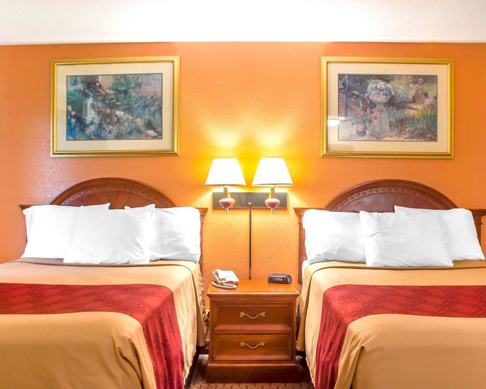Double Room, 2 Double Beds, Non Smoking photo 3
