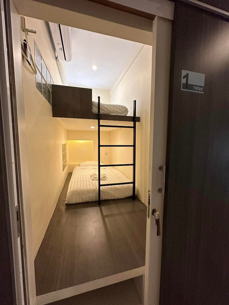 Basic Twin Room, 2 Twin Beds - Photo 1