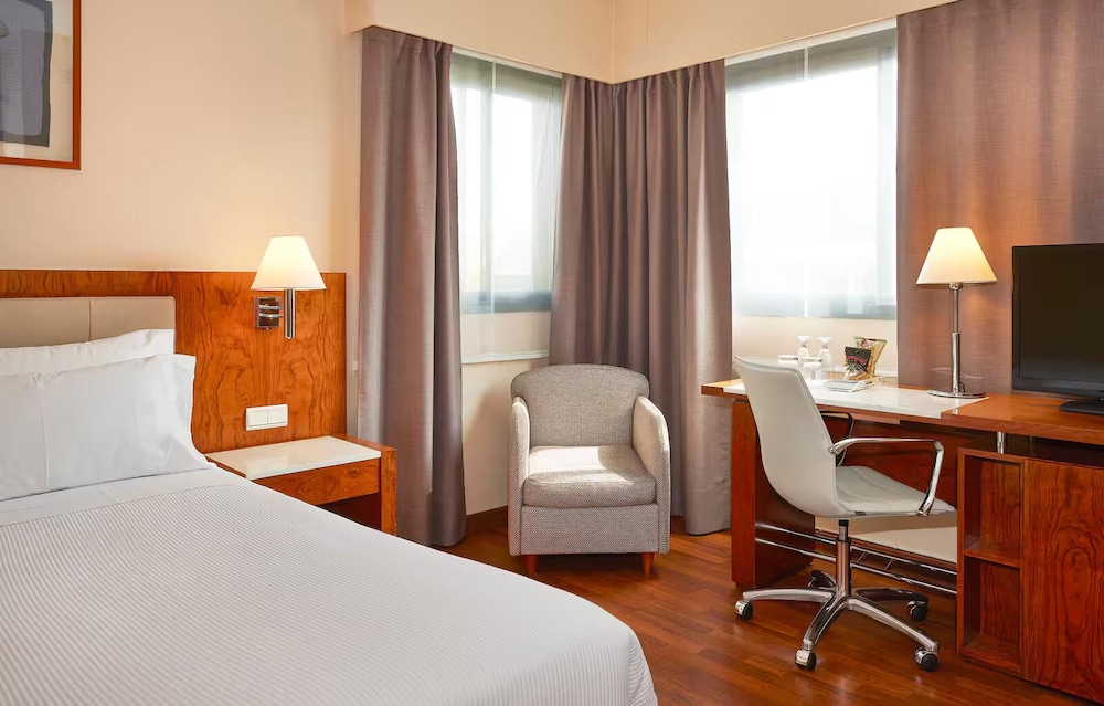 Superior Double Room, City View