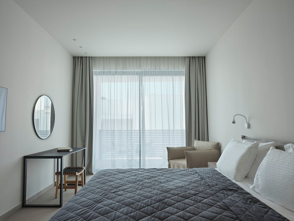 Deluxe Double Room Side Sea View photo 1